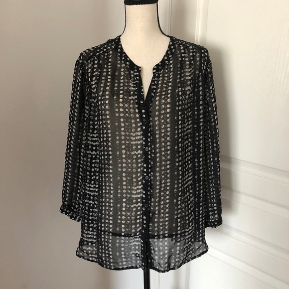 Old Navy Tops - Old Navy Black and White Blouse Top XXL
